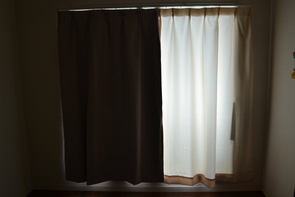 遮光カーテンの種類と正しい選び方